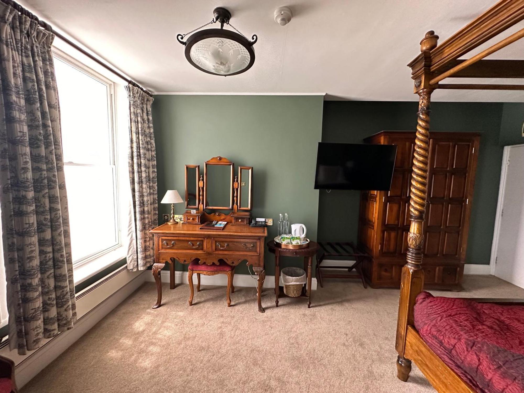 The White Hart Hotel Welwyn Екстер'єр фото