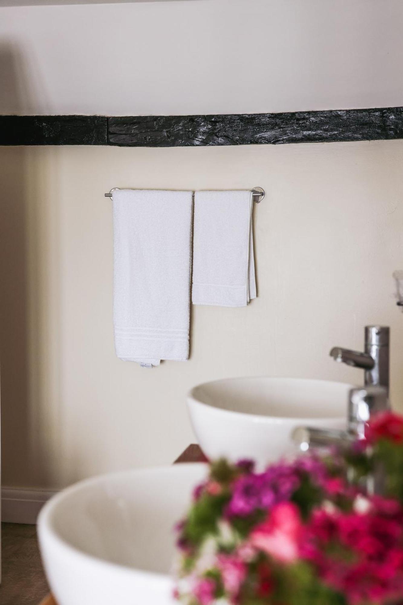 The White Hart Hotel Welwyn Екстер'єр фото